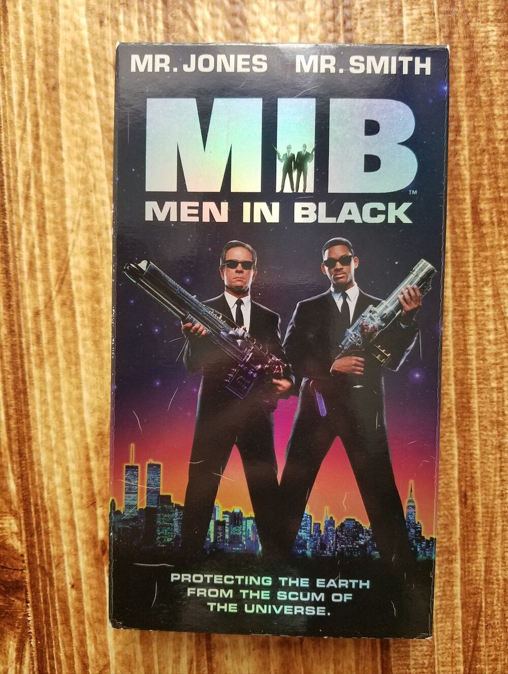 Vintage 1997 Men in Black MIB VHS Tape Movie Will Smith Tommy Lee Jones